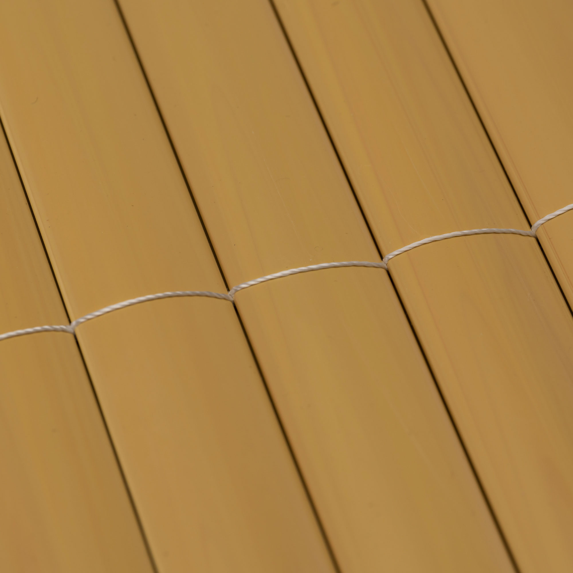 Premium PVC Sichtschutzmatte mit Bambusoptik für Sichtschutz und Dekoration