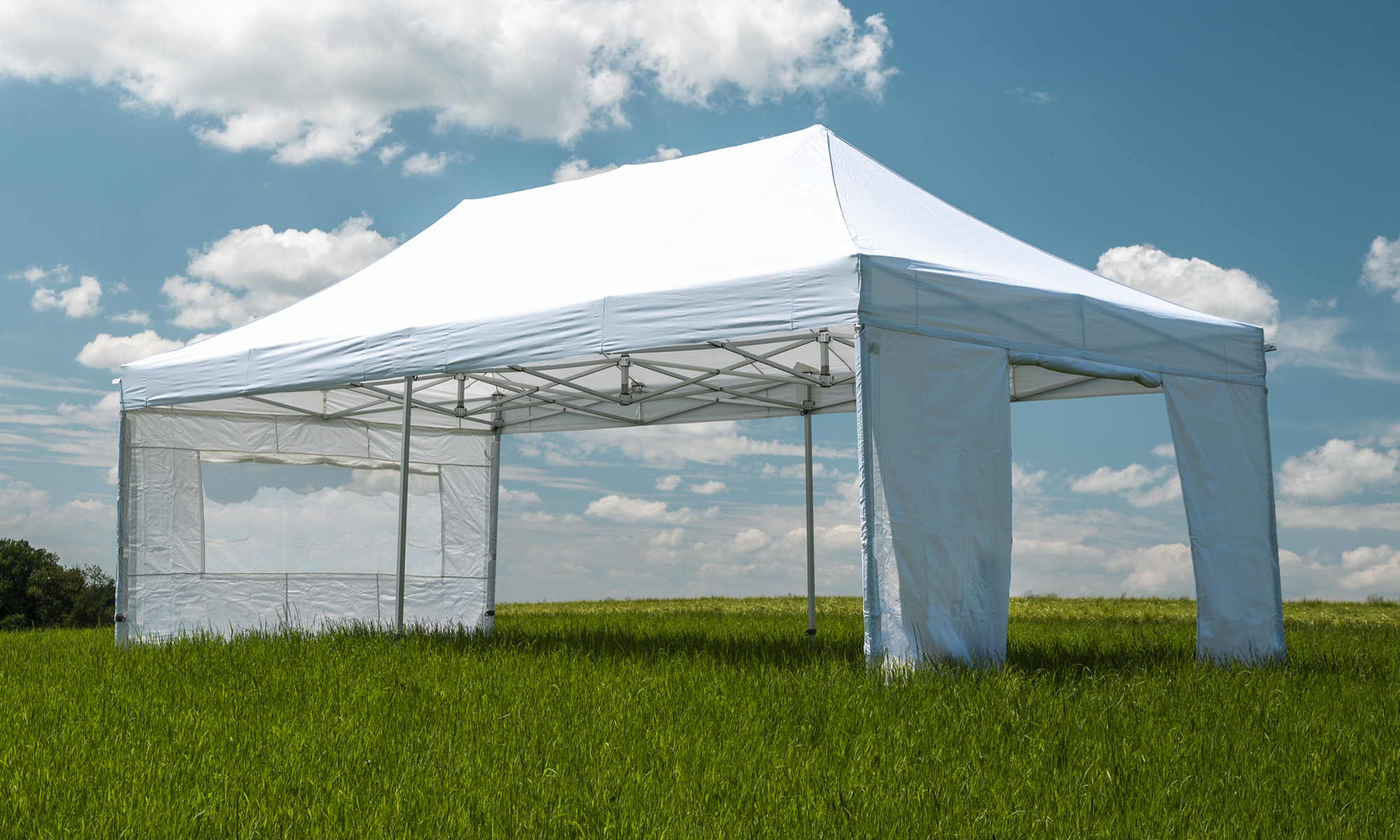 Faltpavillon PRO auf Wiese, freistehend, mit Dach und Seitenwänden, geeignet für Outdoor-Veranstaltungen