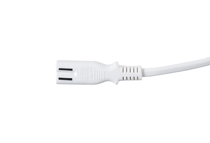 Anschlusskabel mit Euro 8 Stecker für Stromversorgung, zeigt Stecker und Kabelansatz