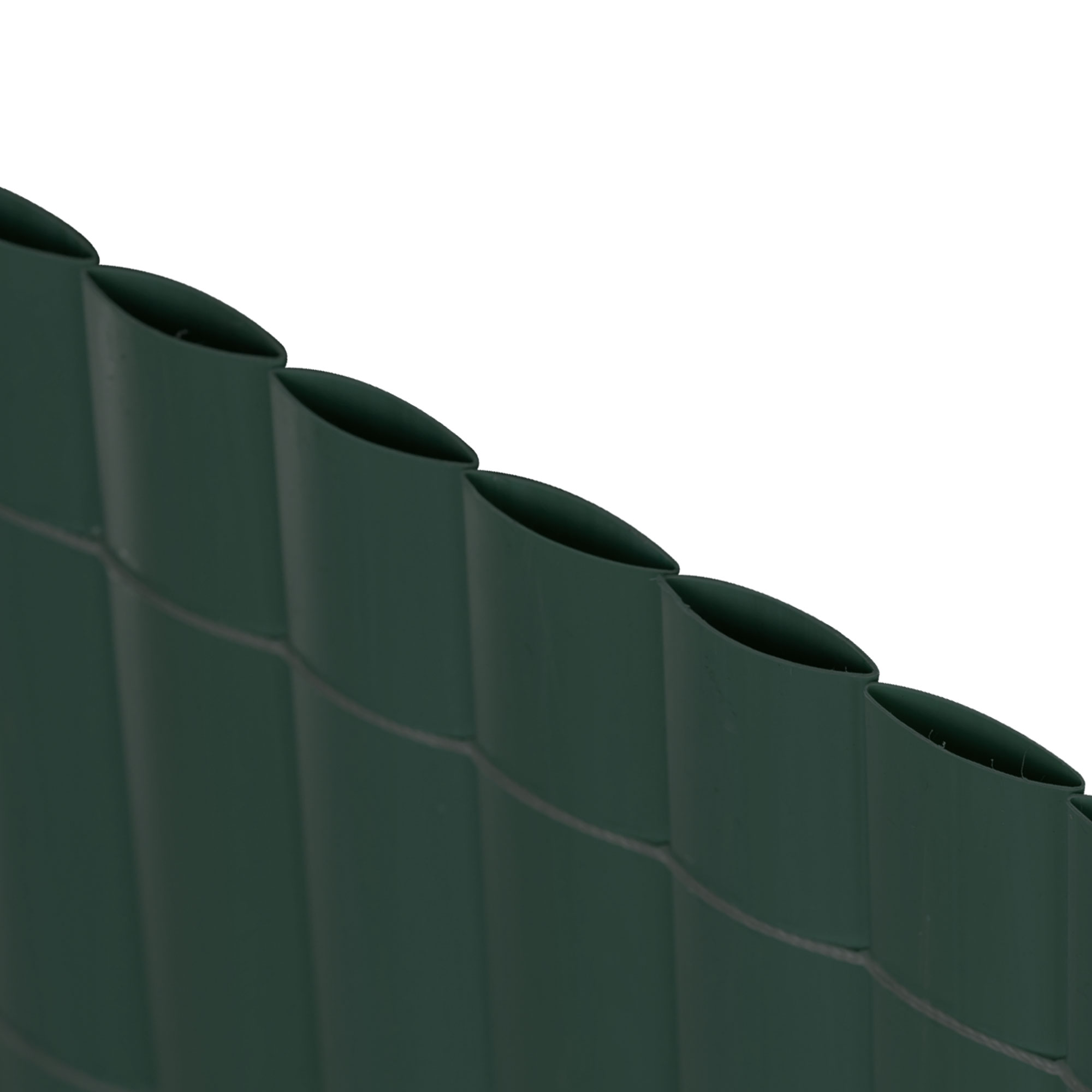PVC Sichtschutzmatte für Privatsphäre und Schutz, bestehend aus vertikalen Röhrenelementen